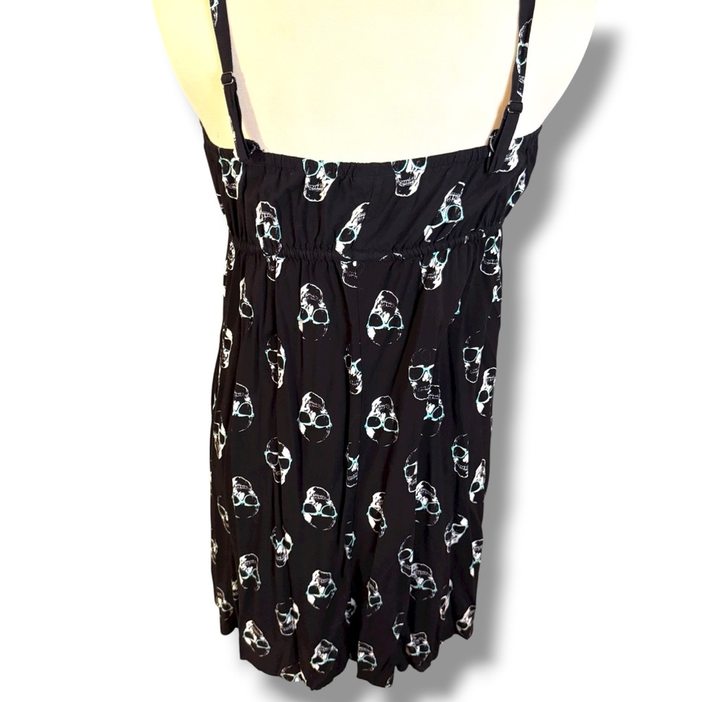 Torrid Skull Sunglasses Dress Size 1 - Picture 3 of 3